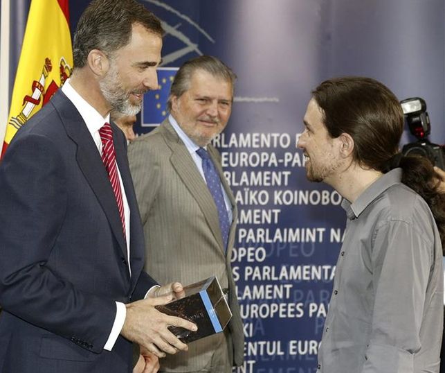 Iglesias-Juego-Tronos-Felipe-VI_EDIIMA20150415_0366_13 (1)